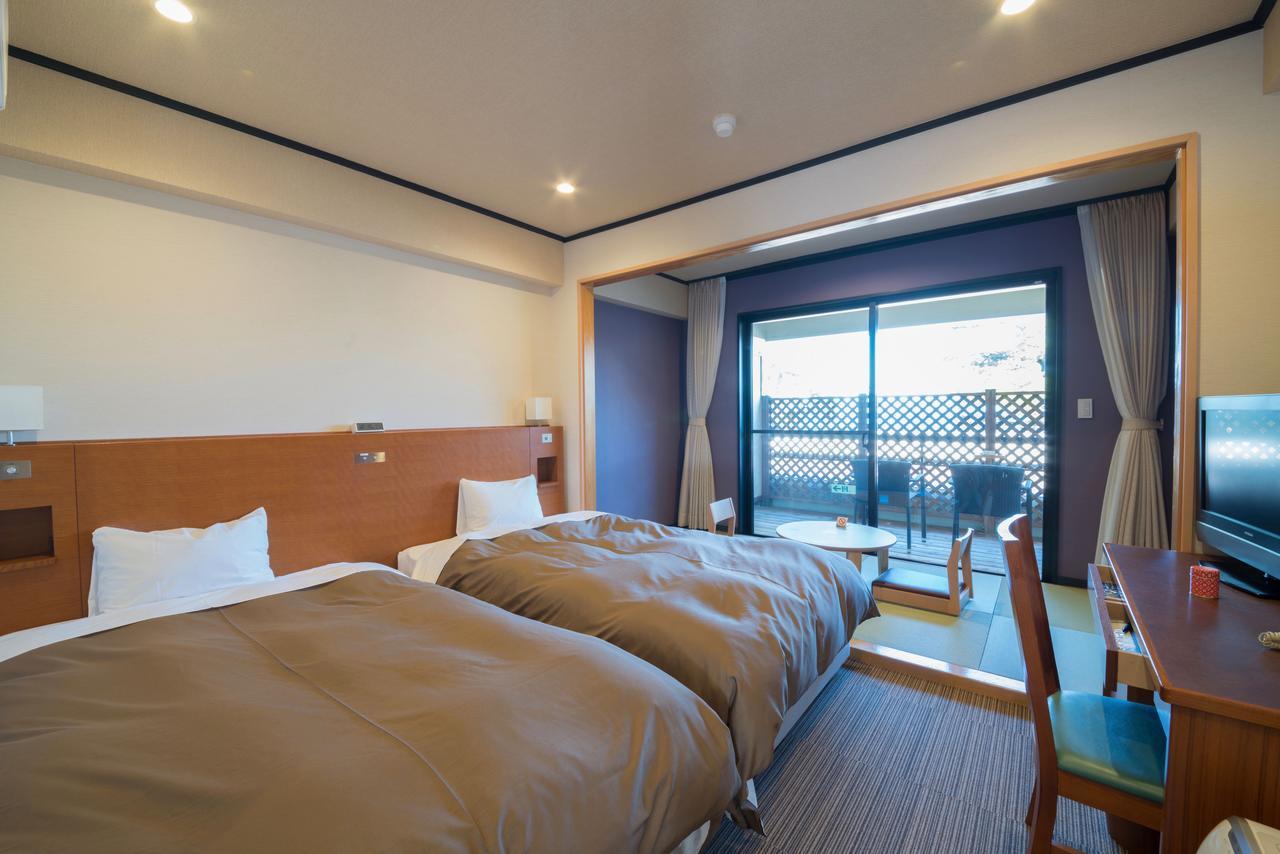 New Tomiyoshi Hotel Atami  Bagian luar foto