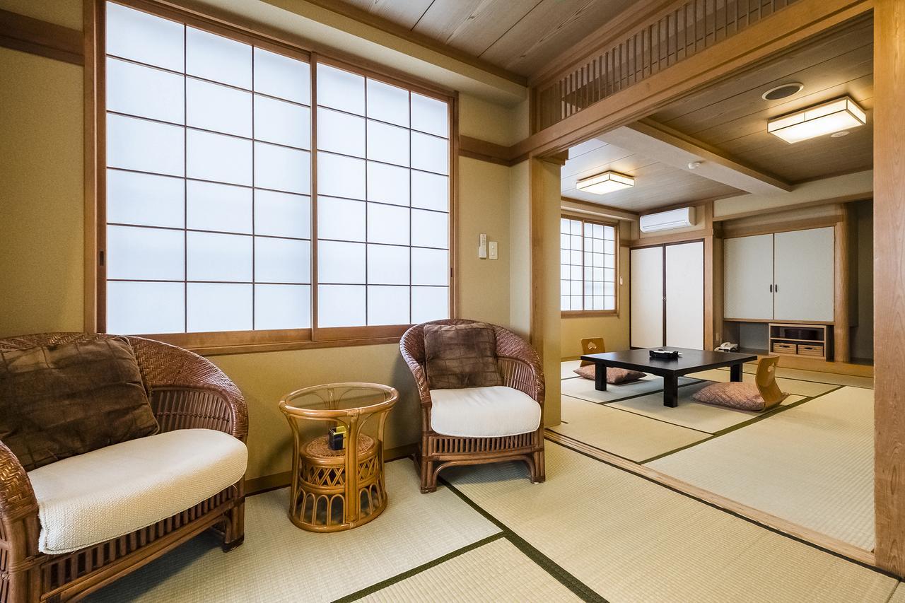 New Tomiyoshi Hotel Atami  Bagian luar foto