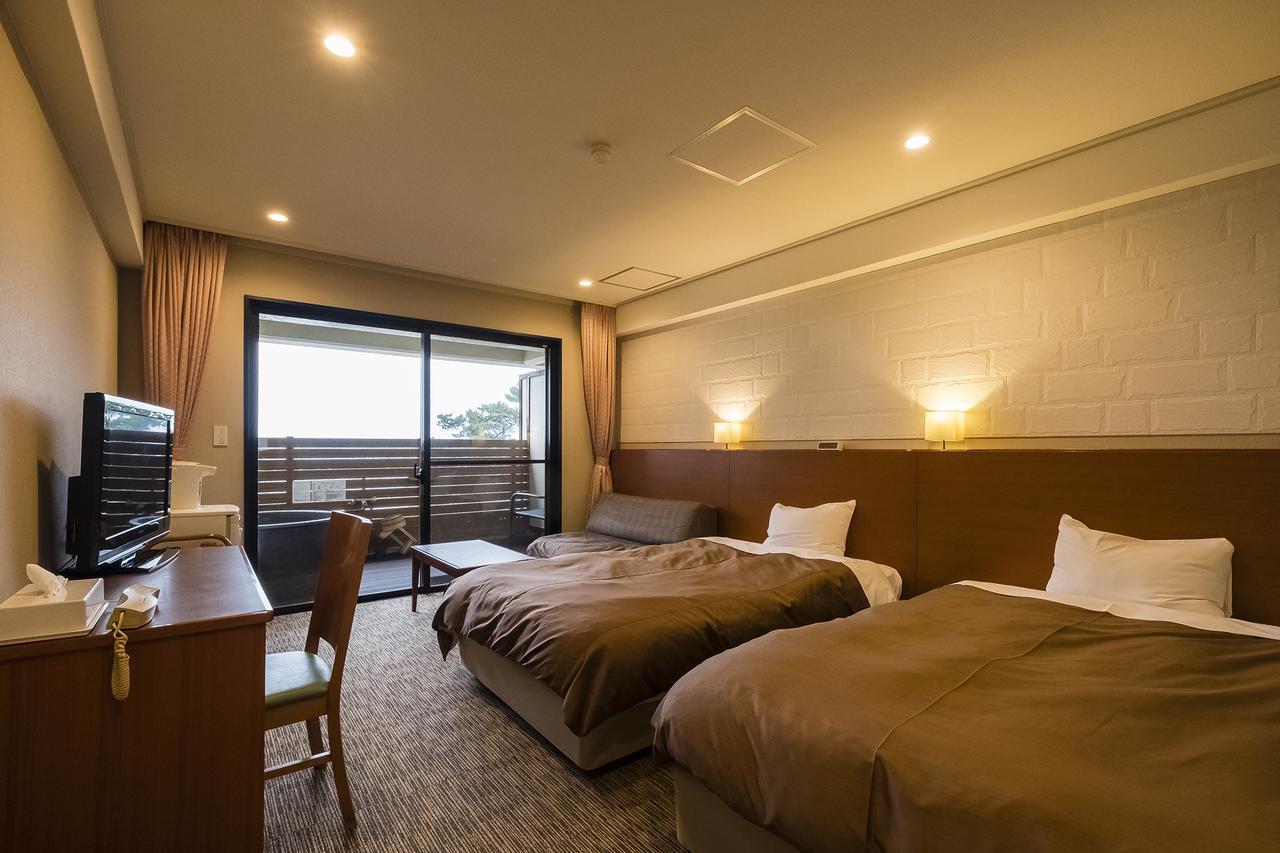 New Tomiyoshi Hotel Atami  Bagian luar foto